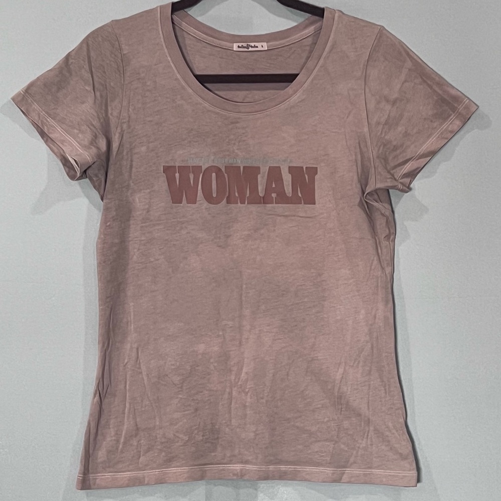 The Bee & The Fox Women’s Tee, Size M
